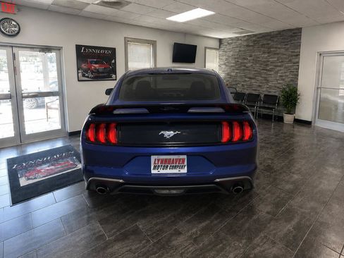 Used 2019 Ford Mustang Coupe RWD image 13