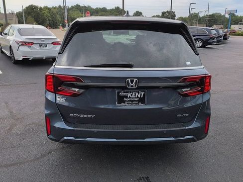 Used 2026 Honda Odyssey Elite image 6