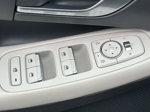 Used 2022 Hyundai Sonata SEL image 12