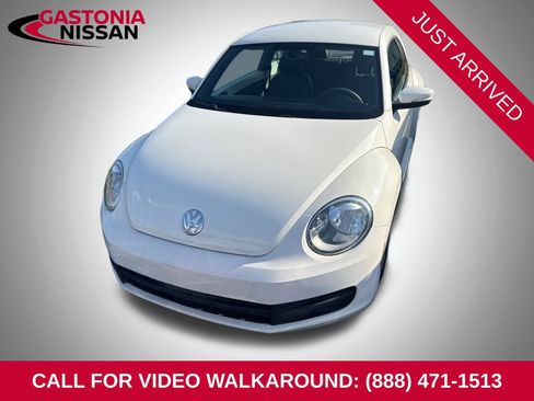 Used 2012 Volkswagen Beetle 2.5 image 1