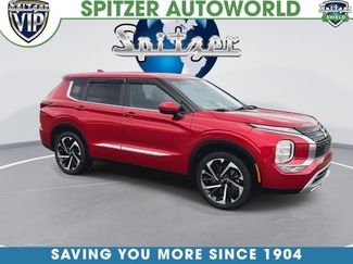 Used 2024 Mitsubishi Outlander SE video 2