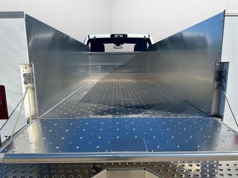 New 2023 RAM 2500 Tradesman image 14