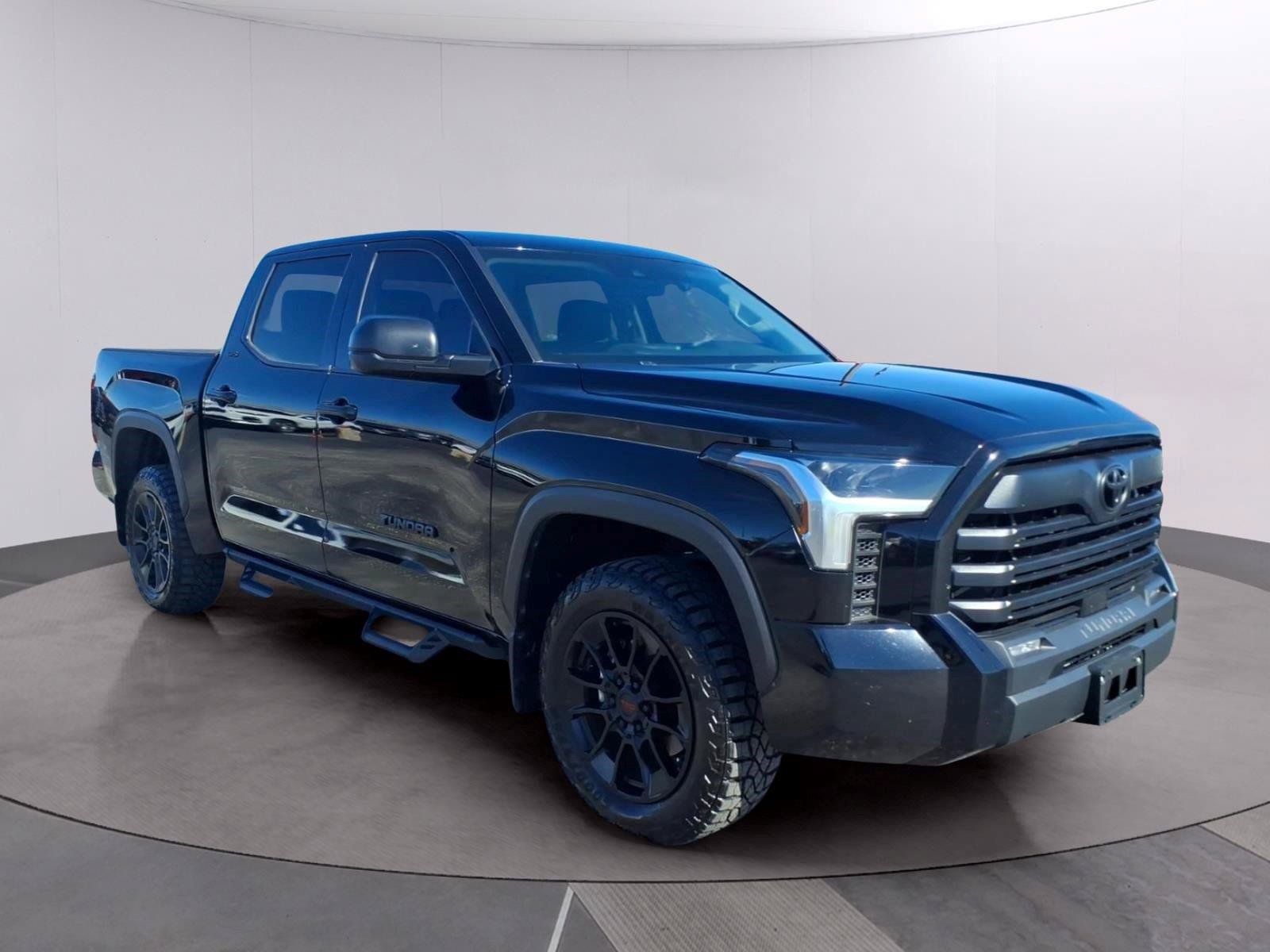 Used 2024 Toyota Tundra SR5 w/ SR5 Premium Package AWD/4WD image 7