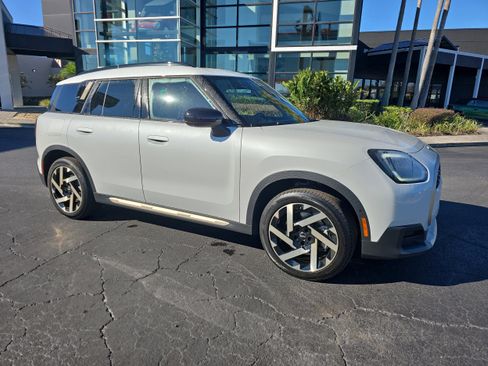 Certified 2025 MINI Cooper Countryman S w/ Comfort Package Max image 2