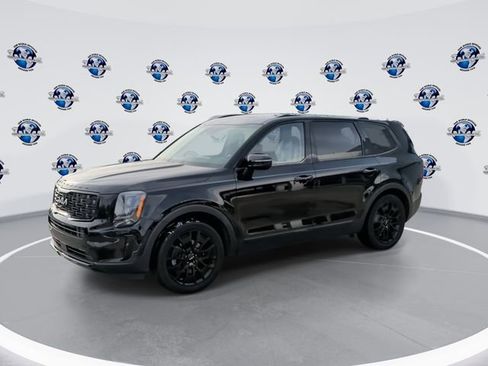 Used 2022 Kia Telluride EX w/ EX Premium Package image 4