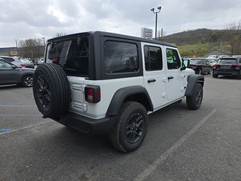 New 2026 Jeep Wrangler Unlimited Sport w/ Convenience Group AWD/4WD image 3