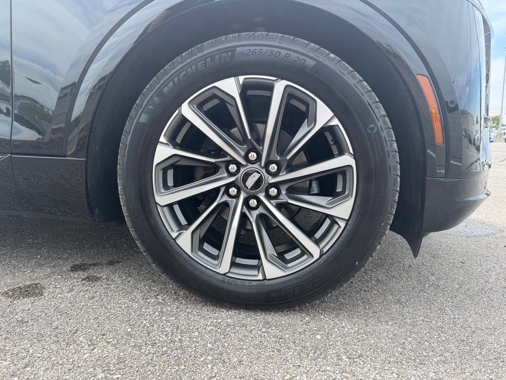 Certified 2024 Cadillac Lyriq Sport w/ LPO, Floor Liner Package AWD/4WD image 17