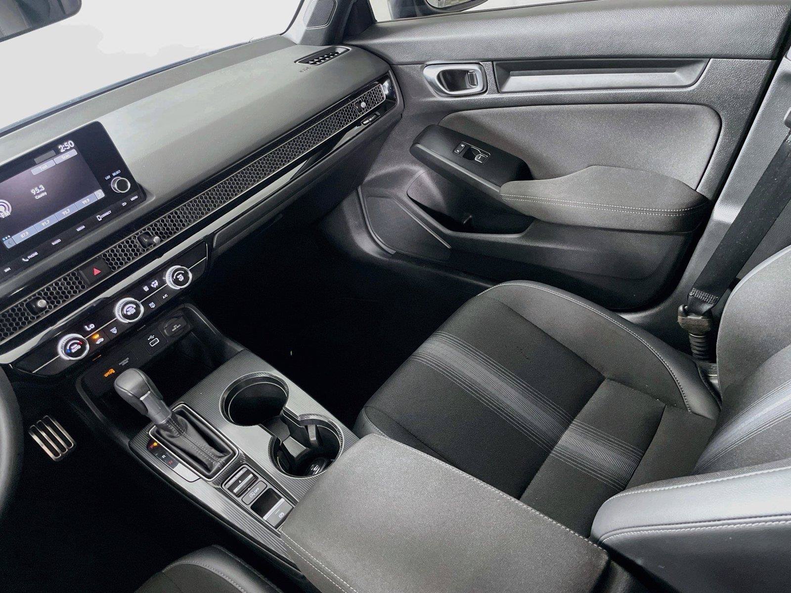 Used 2024 Honda Civic Sport image 26