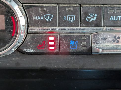 Used 2022 Ford F250 Lariat w/ Chrome Package image 20