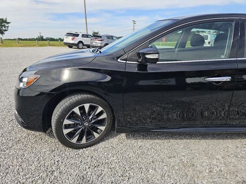 Used 2019 Nissan Sentra SR FWD image 5