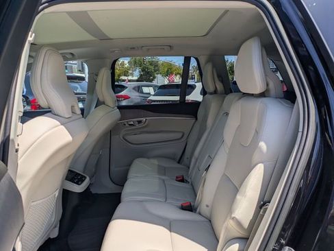 Used 2023 Volvo XC90 B5 Plus w/ Protection Package Premier AWD/4WD image 27