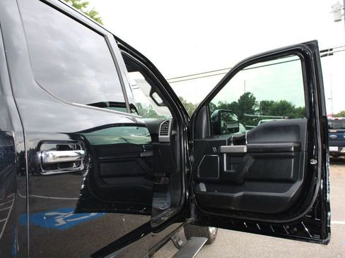 Used 2018 Ford F150 Platinum w/ Equipment Group 701A Luxury image 28