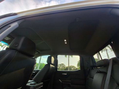 Used 2019 GMC Sierra 1500 SLT RWD image 30