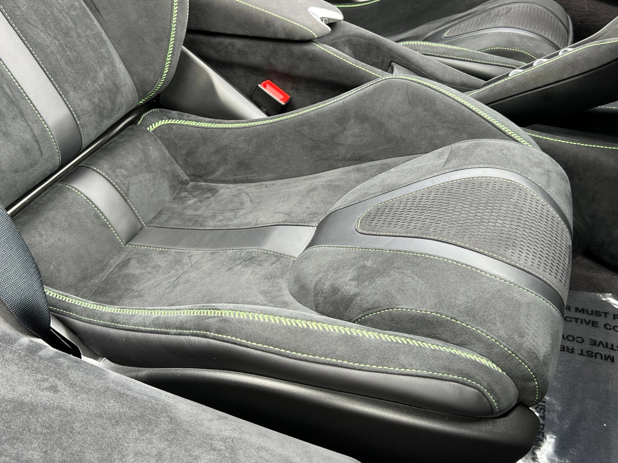 Used 2024 McLaren 750S RWD image 43