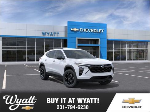 New 2026 Chevrolet Trax LT w/ Driver Confidence Package FWD image 1