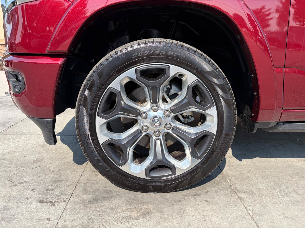 Used 2022 RAM 1500 Limited w/ Body-Colour Bumper Group AWD/4WD image 25