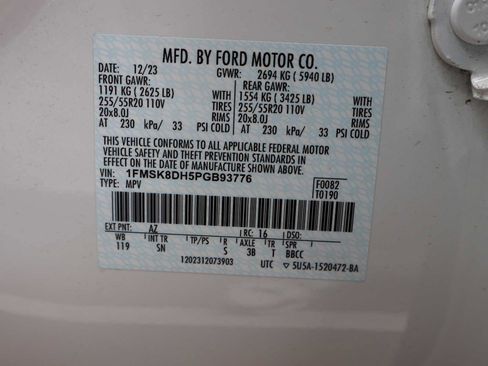 Used 2023 Ford Explorer XLT w/ Equipment Group 202A AWD/4WD image 45