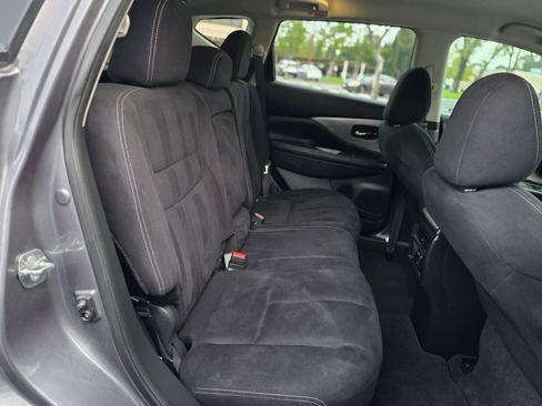 Used 2017 Nissan Murano S w/ Navigation Package FWD image 16