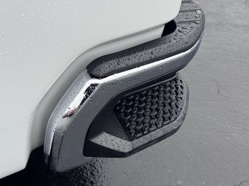 Used 2024 Chevrolet Silverado 2500 LT image 38