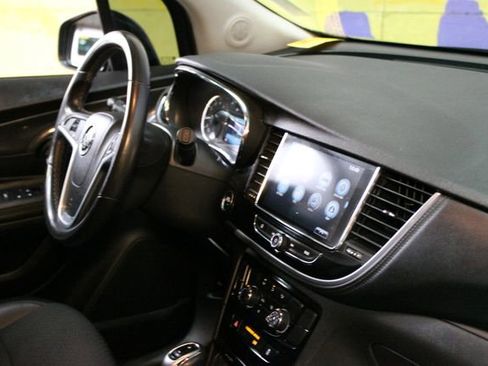 Used 2020 Buick Encore Preferred AWD/4WD image 10