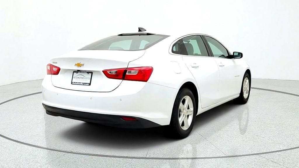 Used 2022 Chevrolet Malibu LS w/ Driver Confidence Package FWD image 5