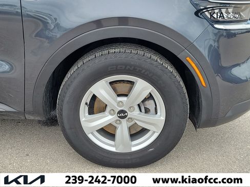 Certified 2023 Kia Sorento LX FWD image 7