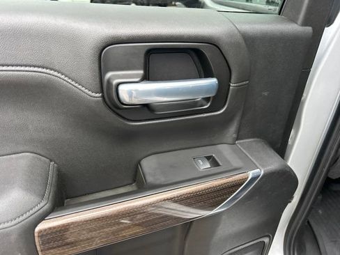 Used 2020 Chevrolet Silverado 1500 RST image 44