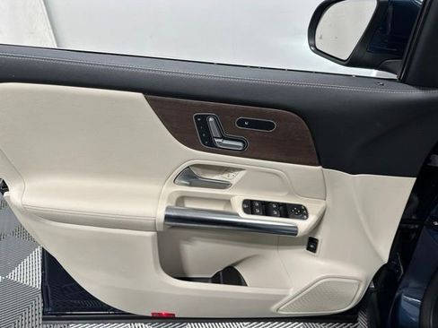 Used 2022 Mercedes-Benz GLA 250 4MATIC image 14