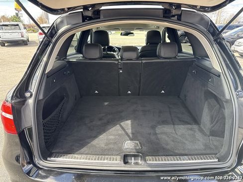 Used 2019 Mercedes-Benz GLC 300 4MATIC image 16