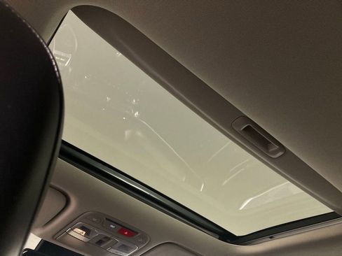 Used 2024 Kia Telluride S w/ S Sunroof Package image 15