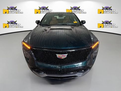 Used 2024 Cadillac XT4 Sport AWD/4WD image 2