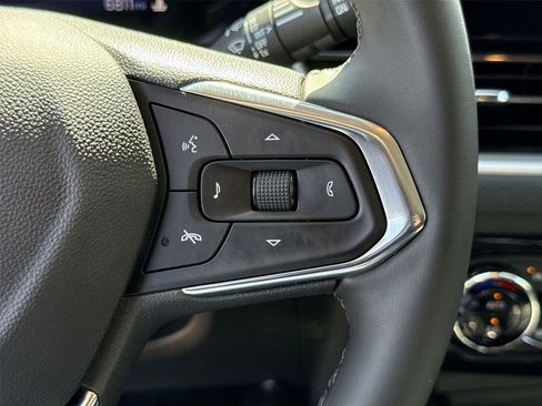 Used 2025 Chevrolet TrailBlazer LT w/ Convenience Package image 32