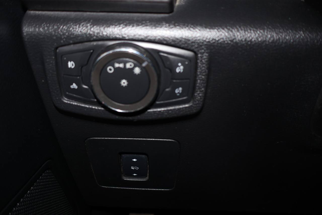 Used 2015 Ford F150 XLT w/ Equipment Group 302A Luxury AWD/4WD image 24