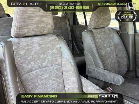 Used 2004 Honda CR-V LX image 16