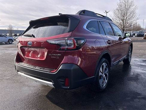 Used 2020 Subaru Outback Limited image 11