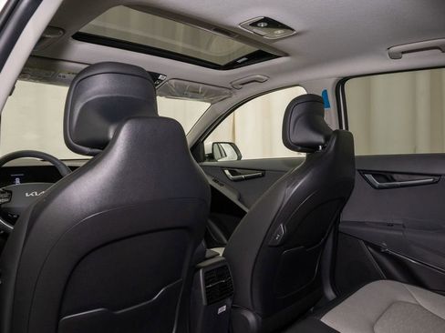 New 2026 Kia Niro SX image 11