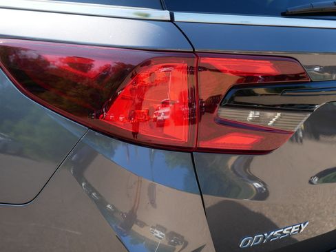 Used 2025 Honda Odyssey EX-L image 17