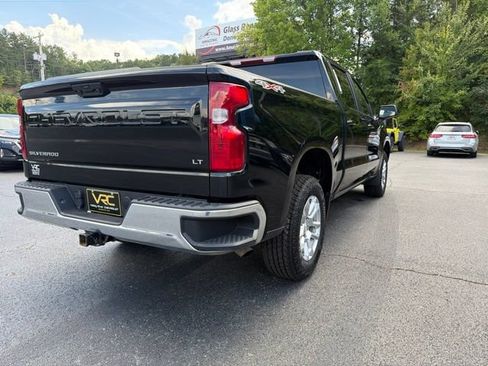 Used 2023 Chevrolet Silverado 1500 LT AWD/4WD image 11