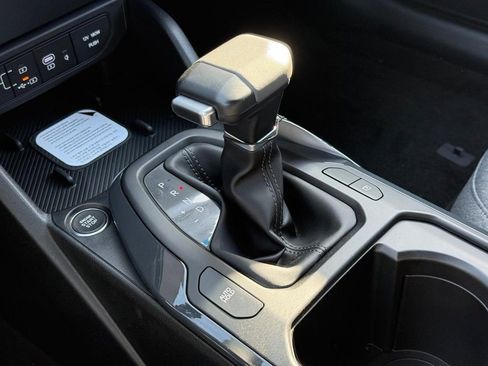 New 2025 Kia K4 EX image 15