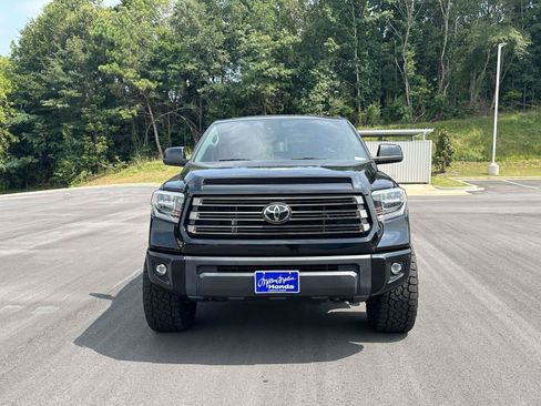 Used 2021 Toyota Tundra Limited w/ Limited Premium Package AWD/4WD image 2