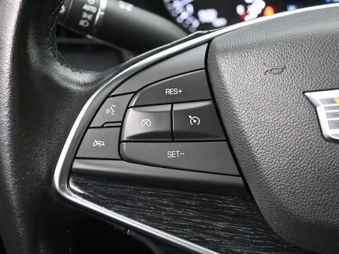 Used 2021 Cadillac XT5 Premium Luxury image 15