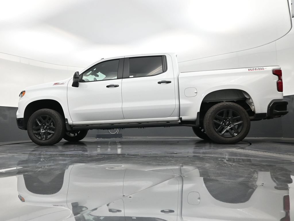 Used 2025 Chevrolet Silverado 1500 LT Trail Boss w/ Convenience Package II AWD/4WD image 21