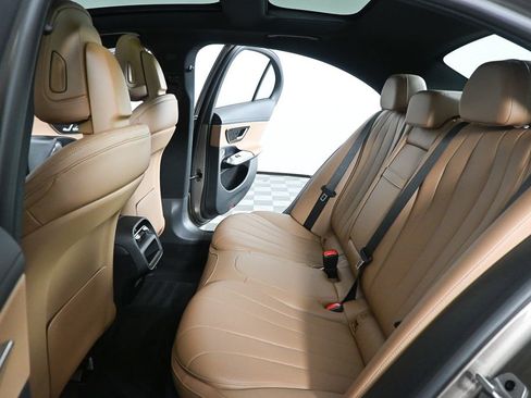 Certified 2025 Mercedes-Benz E 350 4MATIC Sedan image 18