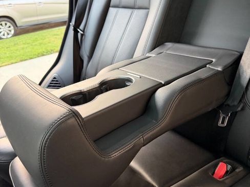 Used 2015 Land Rover Range Rover Supercharged image 22