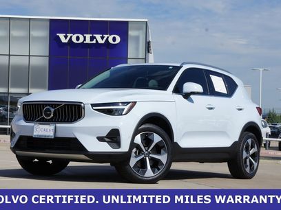 Certified 2025 Volvo XC40 B5 Plus