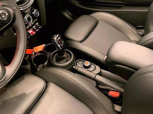 Used 2020 MINI Cooper S image 22