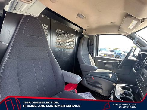 Used 2024 Chevrolet Express 2500 w/ Driver Convenience Package RWD image 15