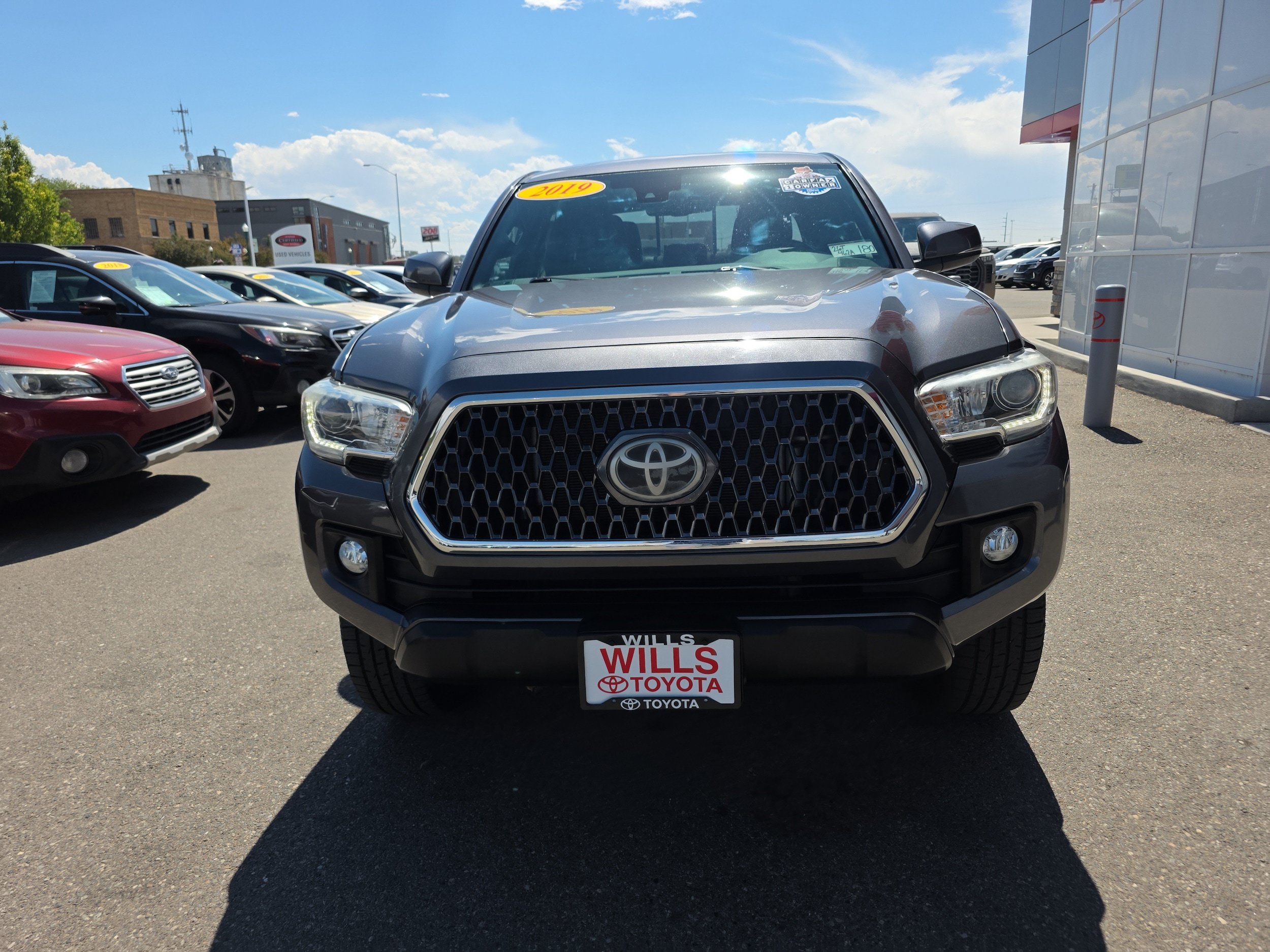 Used 2019 Toyota Tacoma TRD Off-Road w/ Technology Package AWD/4WD image 5