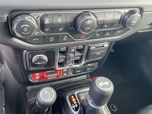 New 2026 Jeep Wrangler Unlimited Rubicon w/ Safety Group image 23