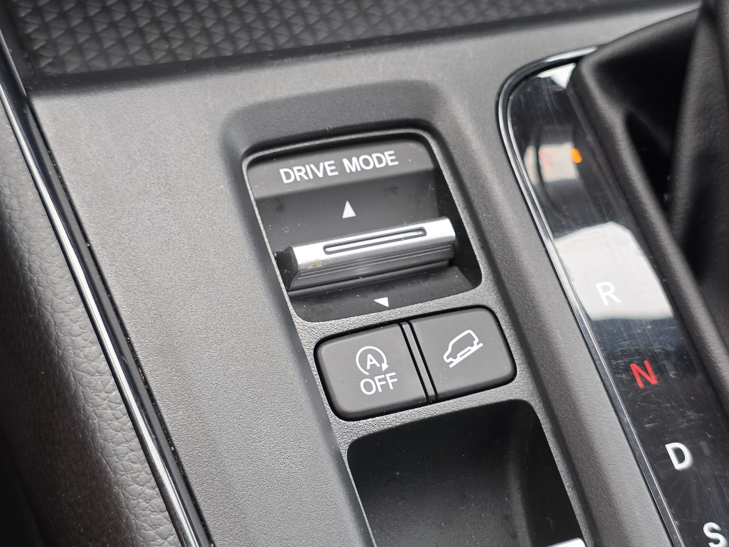 Certified 2025 Honda CR-V EX image 9